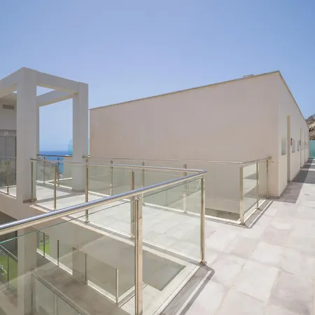 House In Near Playa De Amadores *
