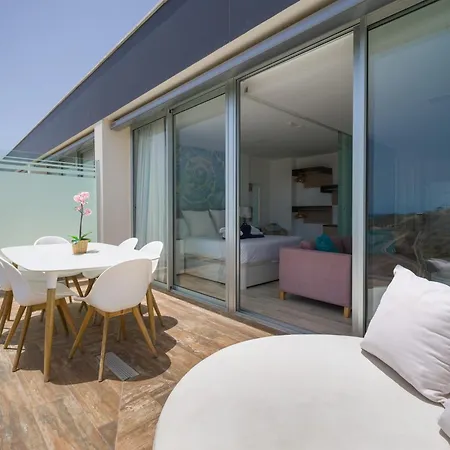 House In Near Playa De Amadores