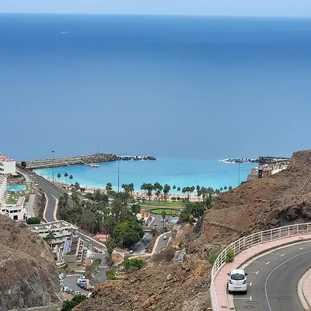House In Near Playa De Amadores *